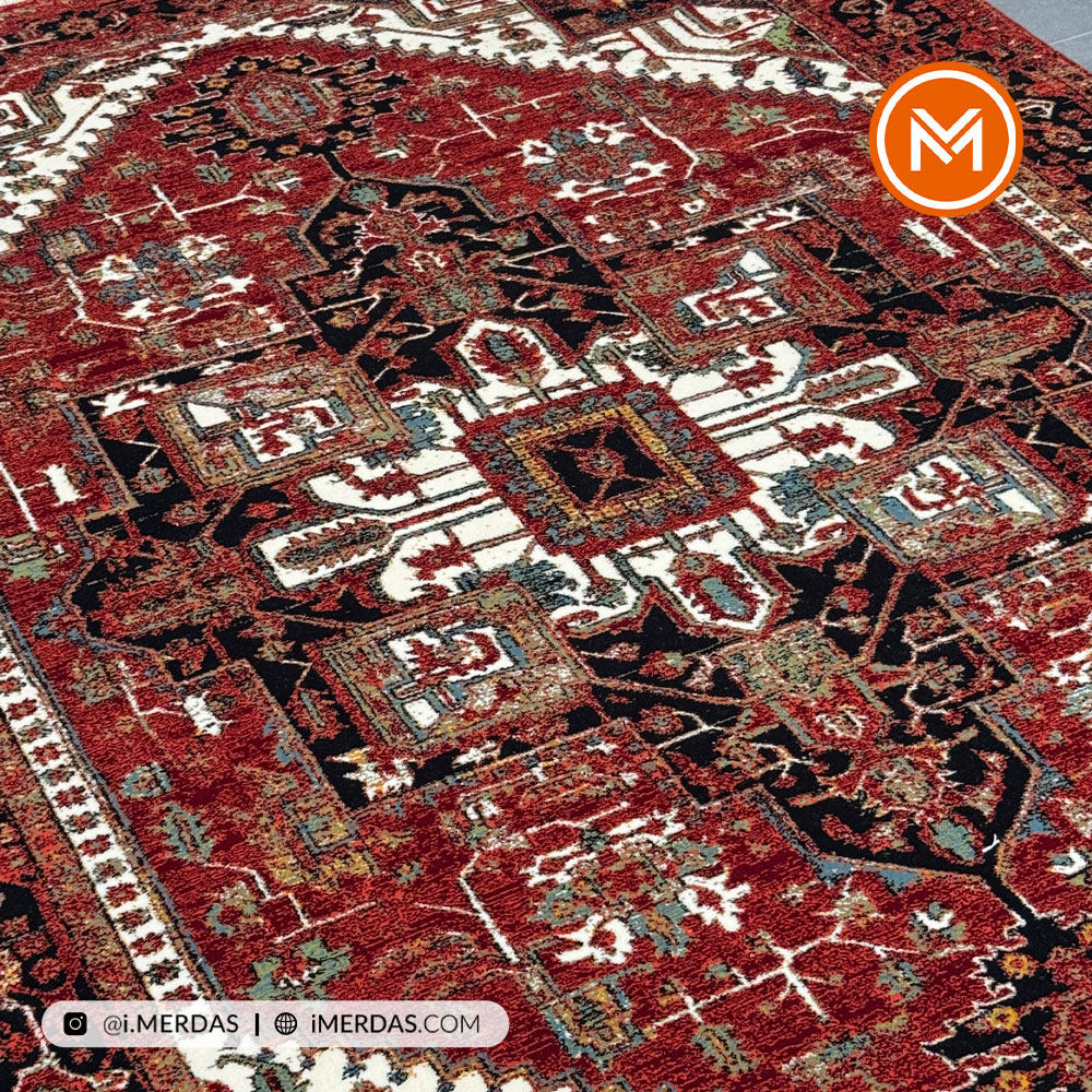 فرش گبه کد 132 زمینه لاکی